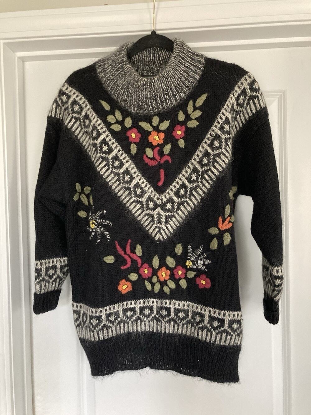 Rochelle California Women's Knitted Sweater Medium VTG 1980s Shoulder Pad Mohair
